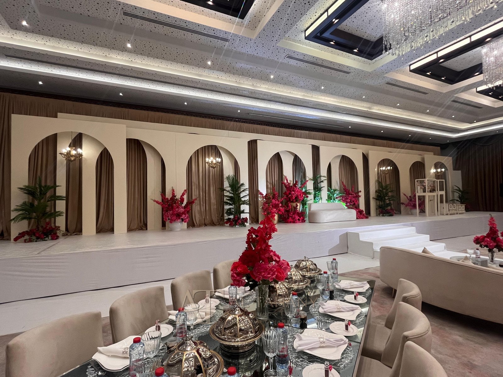صورة من التهاني لخدمات الأفراح