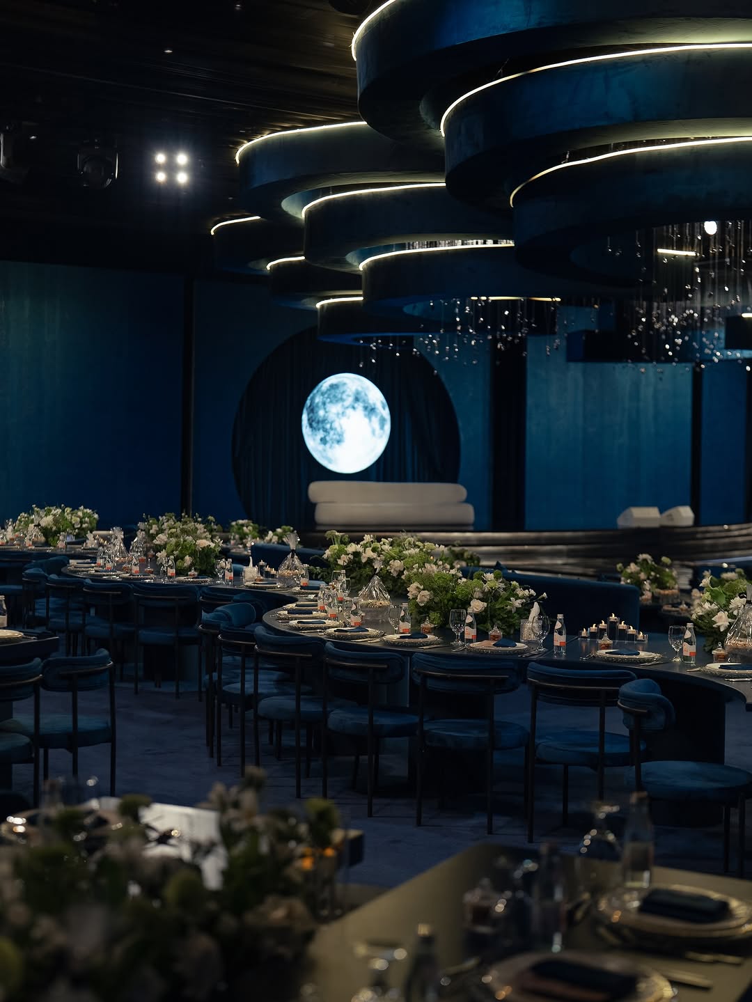 2 - 3